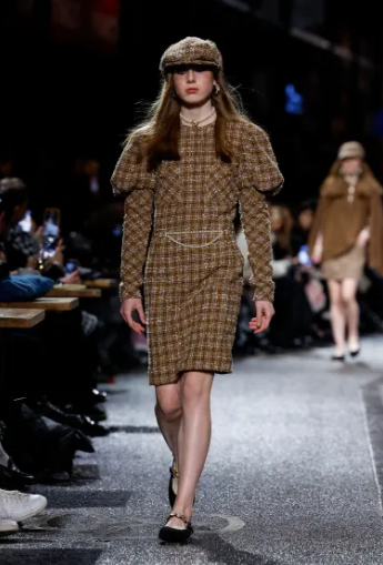 Chanel Métiers d’art 2023/2024 2
