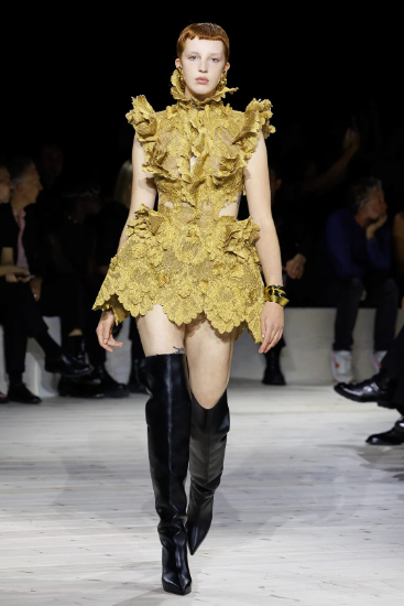 Alexander McQueen SS24 1