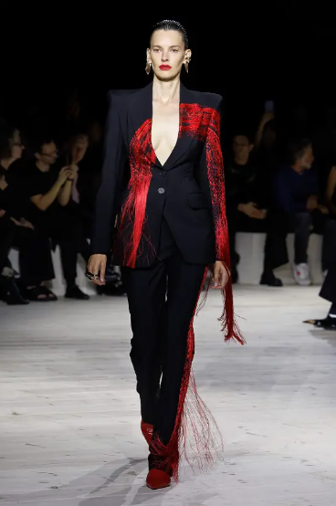 Alexander McQueen SS24 2